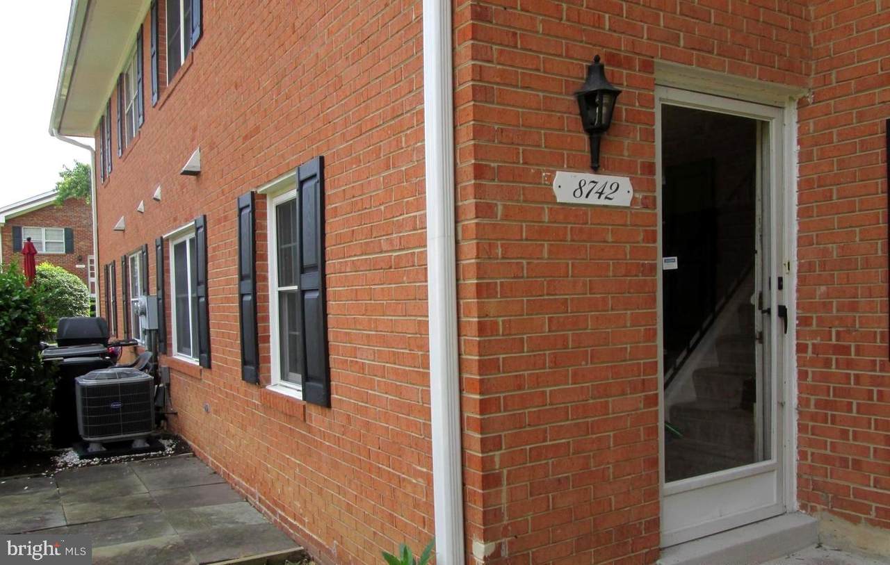 8742 Walutes Circle - Photo 1