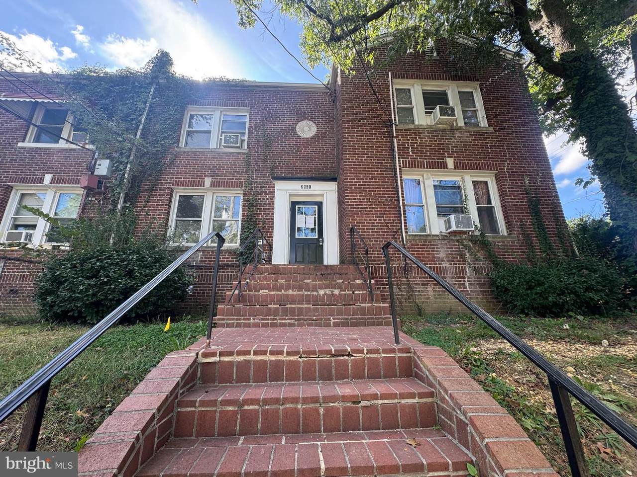 2801 Q Street - Photo 1