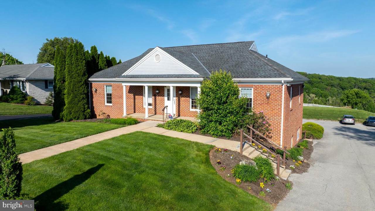 735 Pleasant Avenue - Photo 1