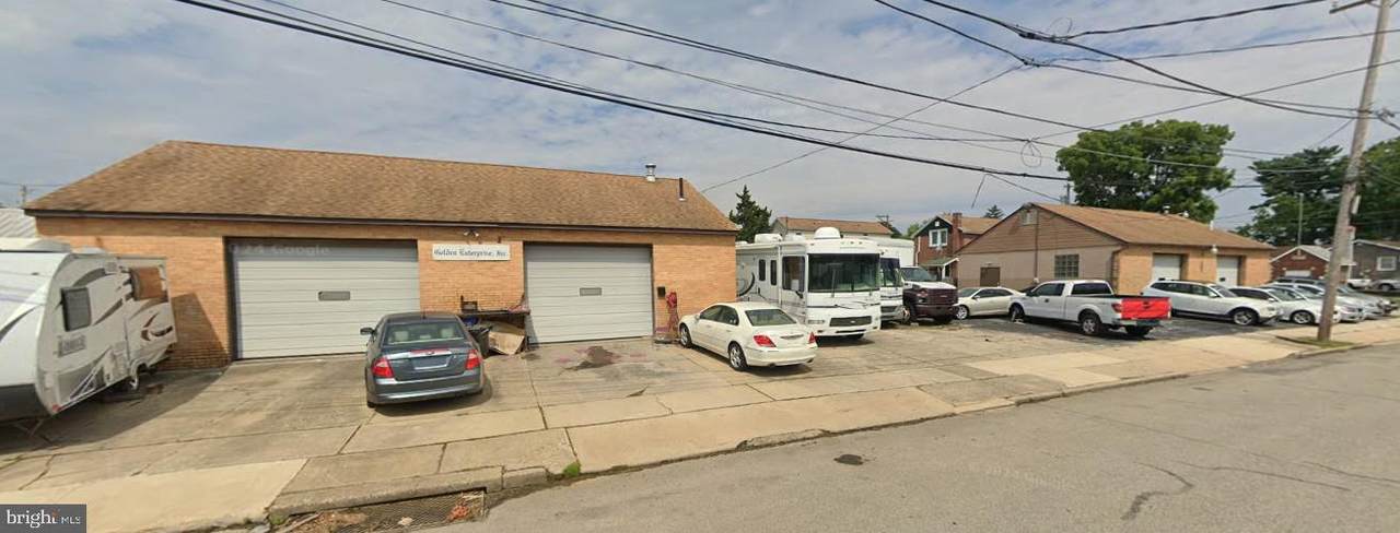 1-2 Jansen Avenue - Photo 1