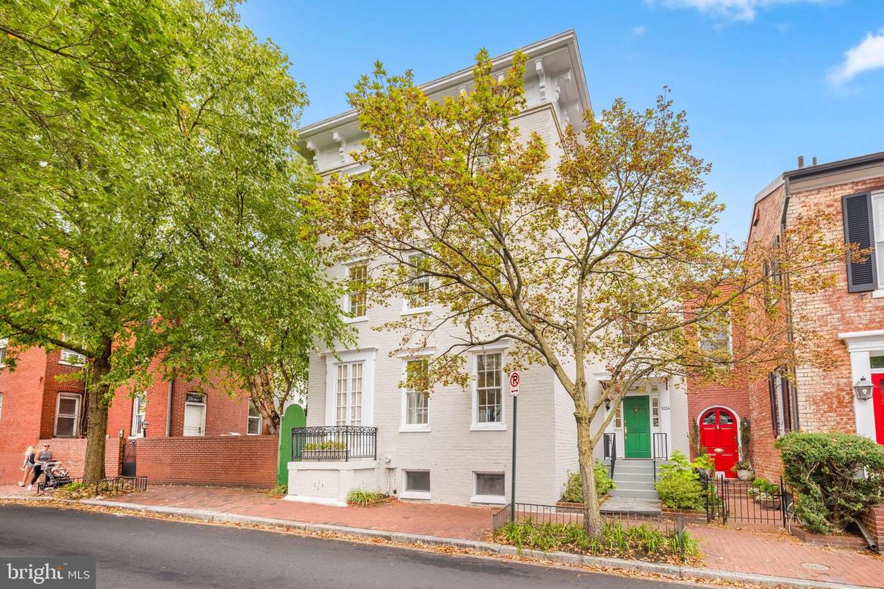 1234 33RD Street - Photo 1