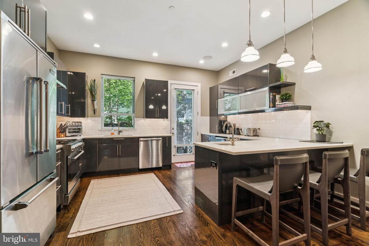 1418 Pemberton Street - Photo 1