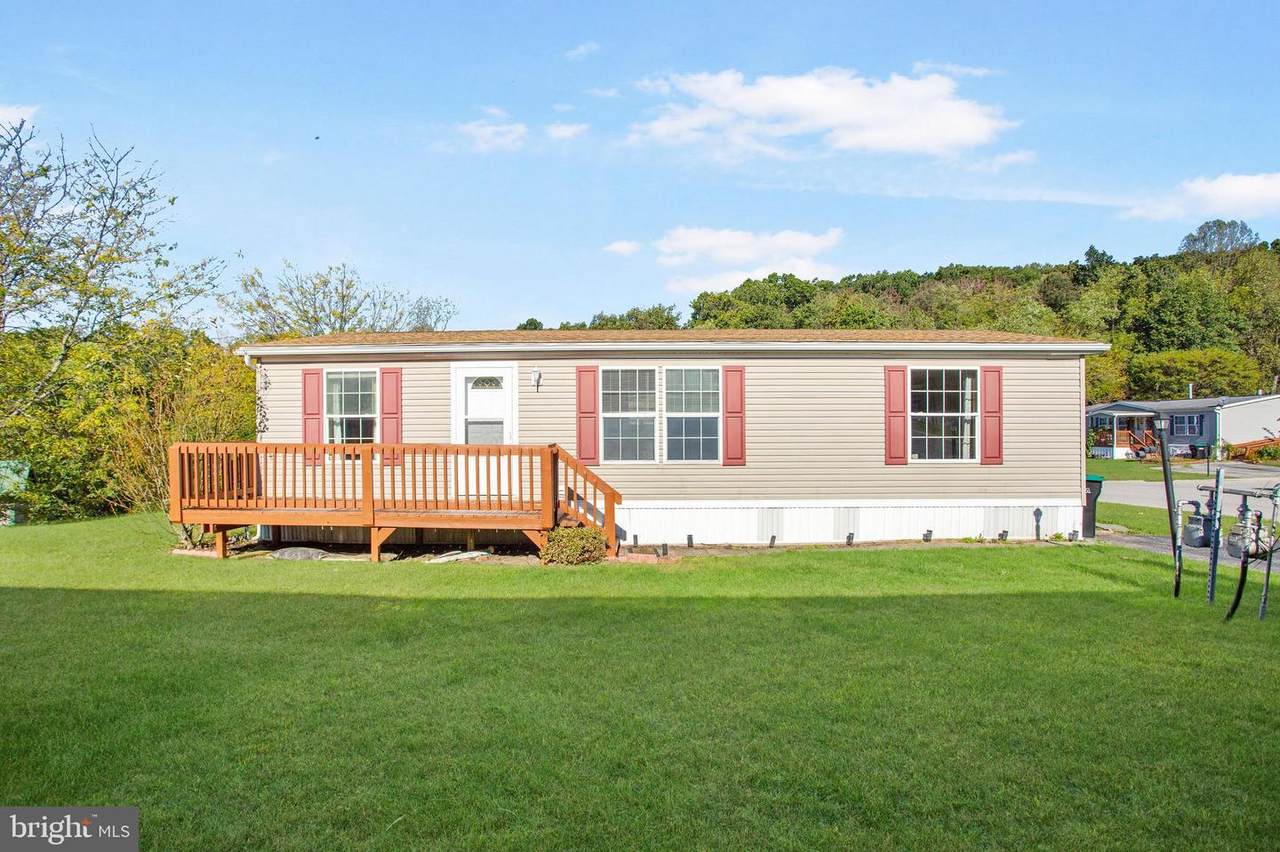 23 Broadwing Drive - Photo 1