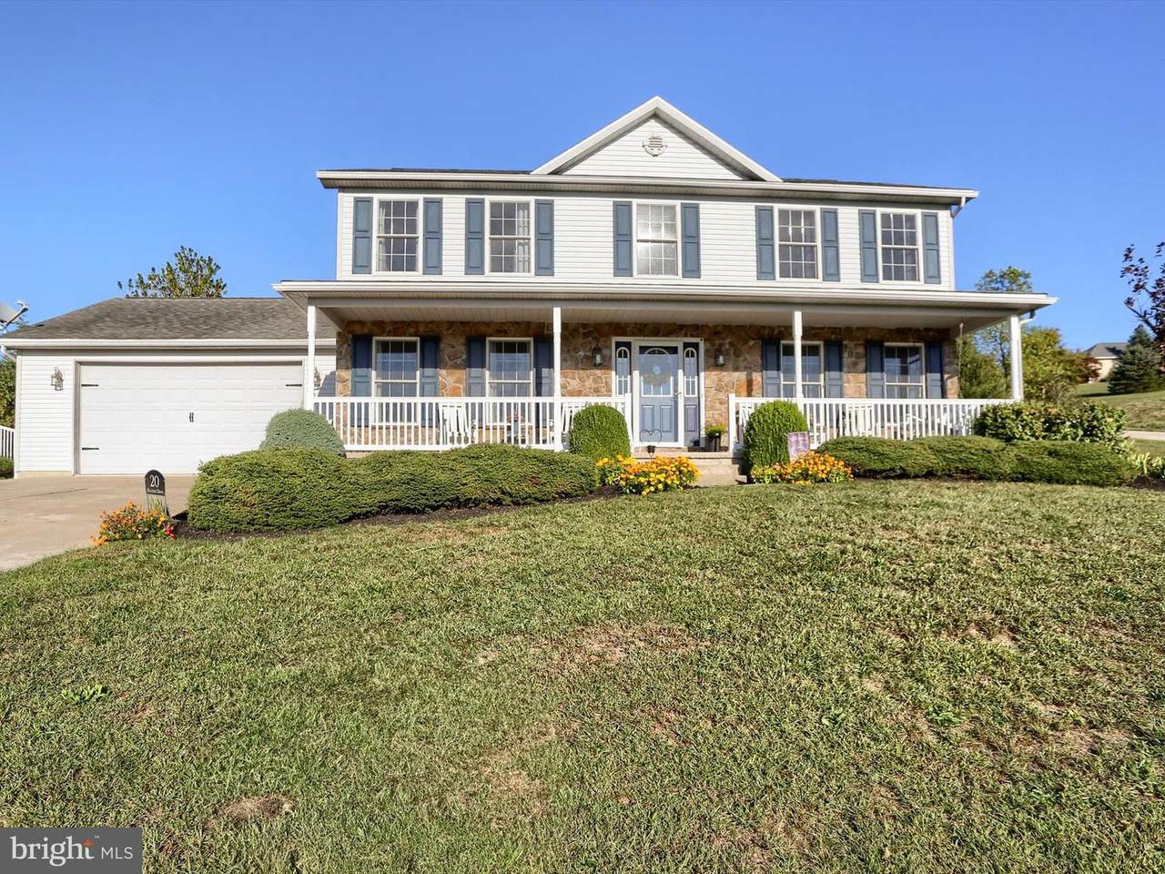 20 Hill Crest Drive - Photo 1