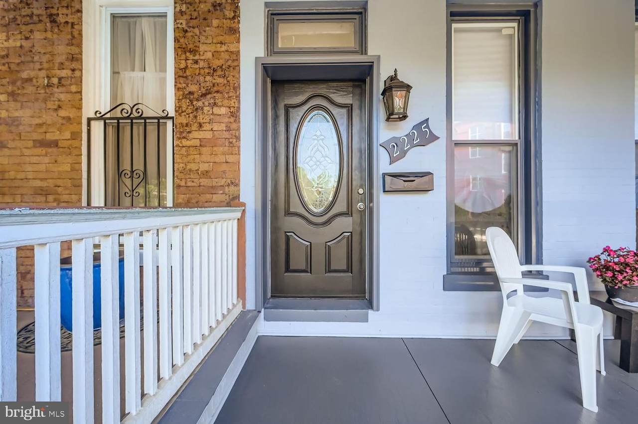 2225 Homewood Avenue - Photo 1