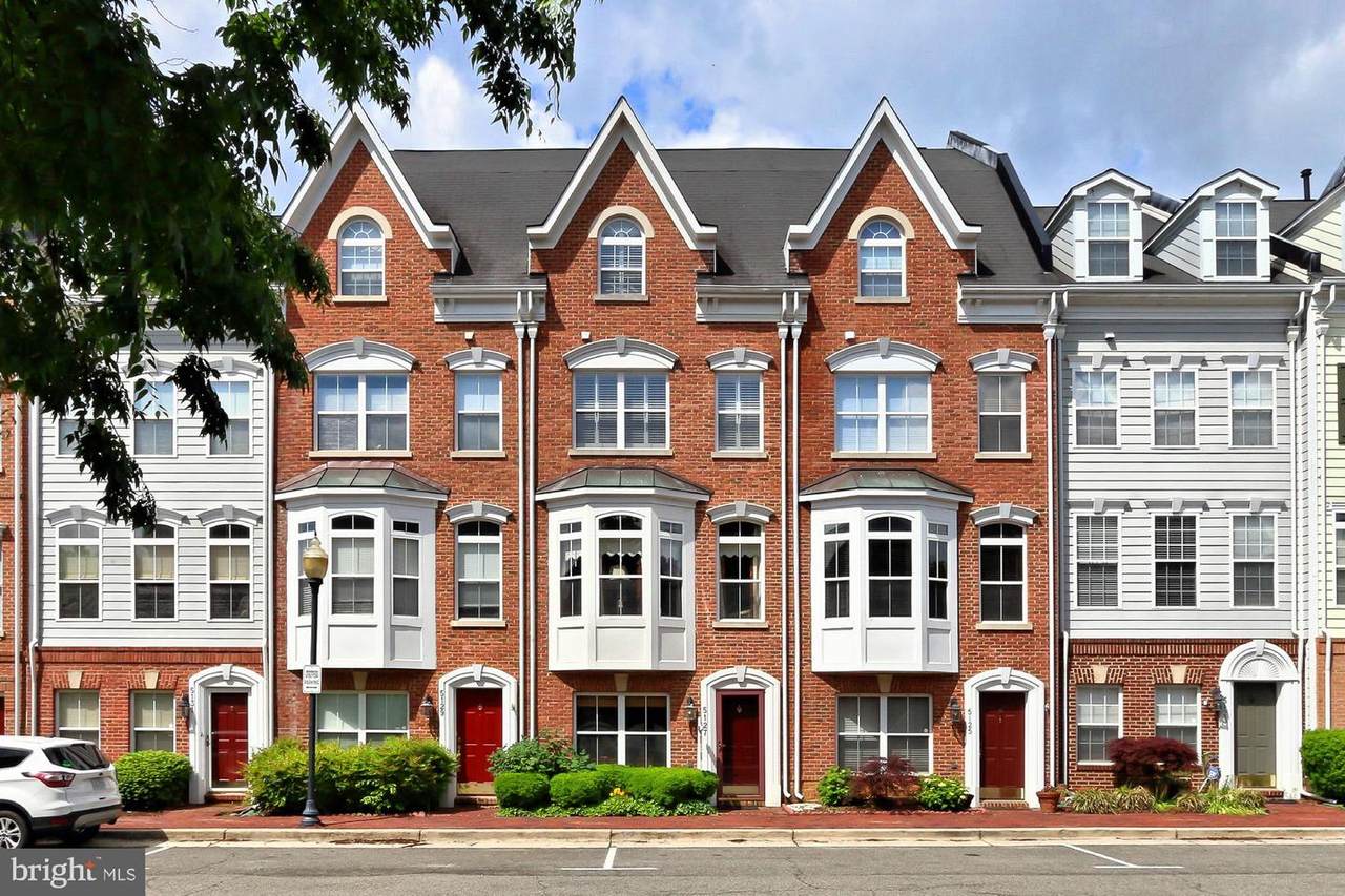 5127 Gardner Drive - Photo 1