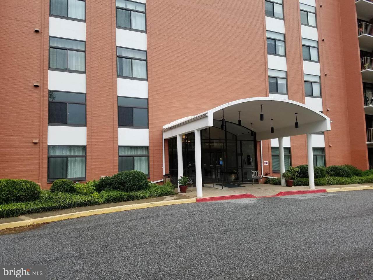 1 Smeton Place - Photo 1