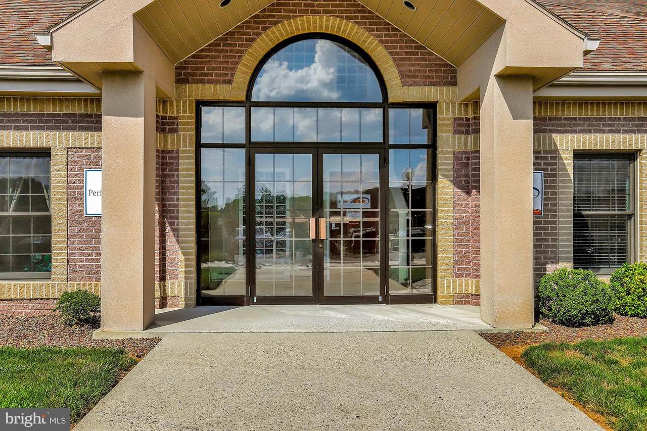 417 Phoenix Dr Offices - Photo 1