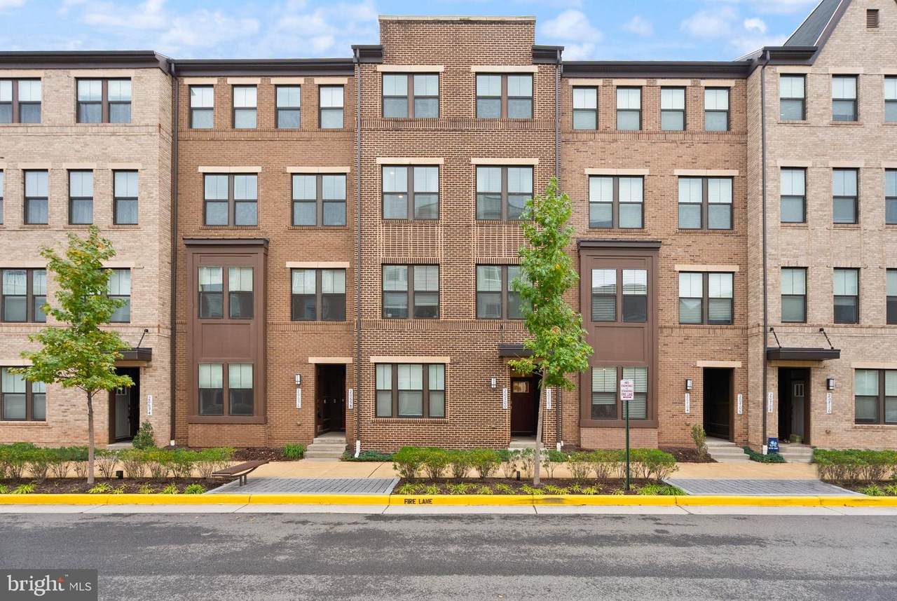 20702 Wood Quay Drive - Photo 1