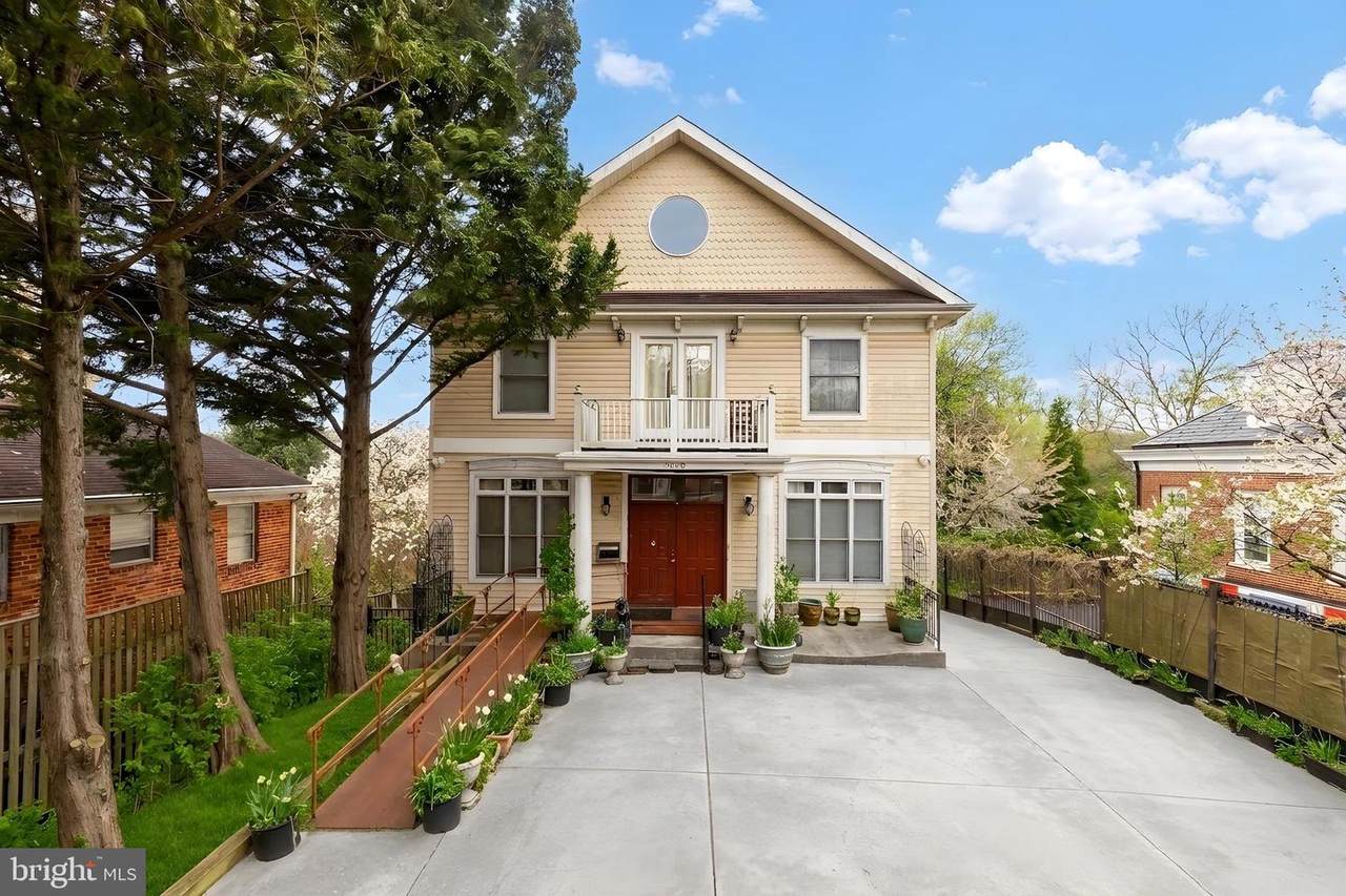 5248 Macarthur Boulevard - Photo 1