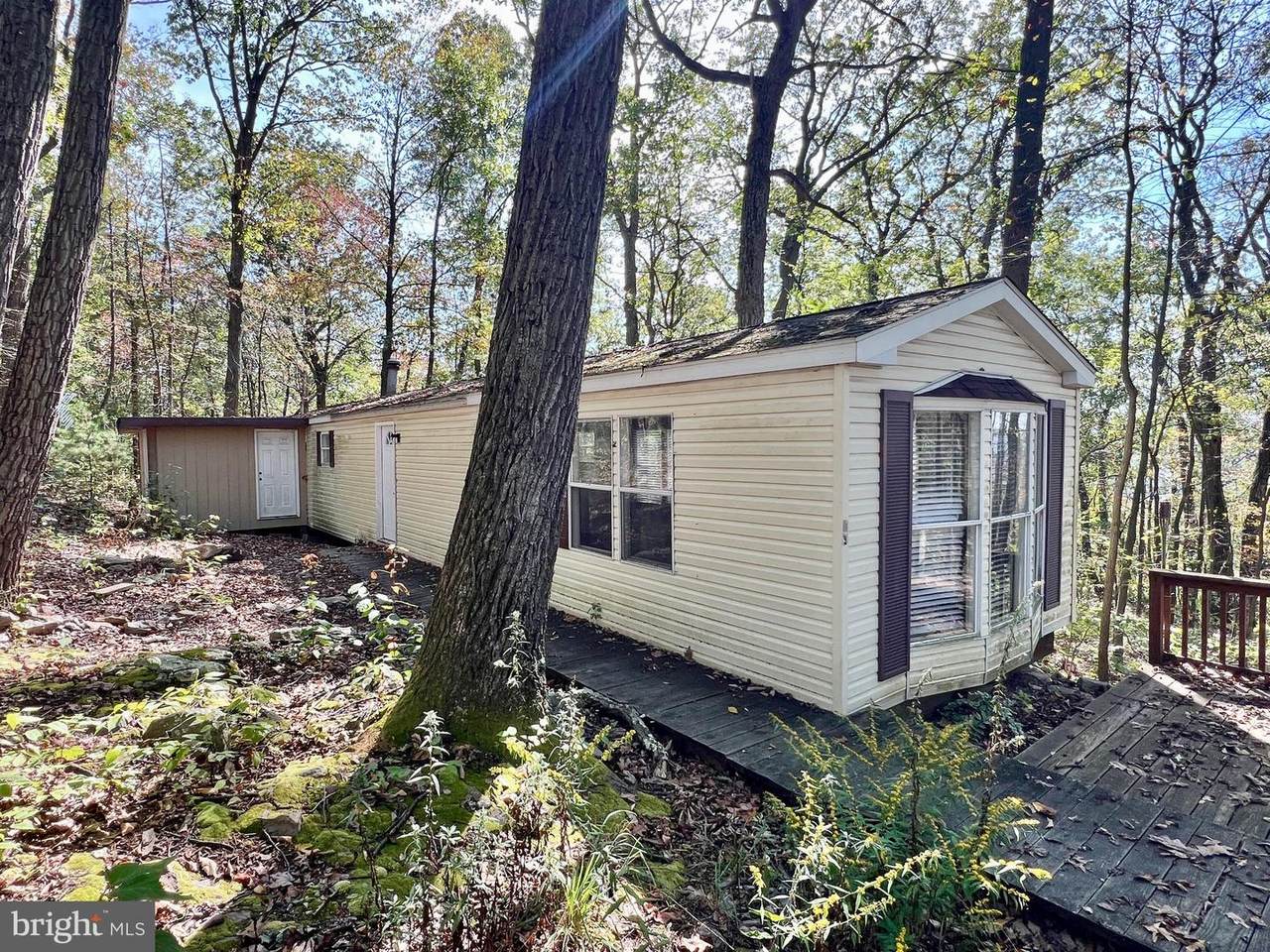 407 Woodlawn Drive - Photo 1