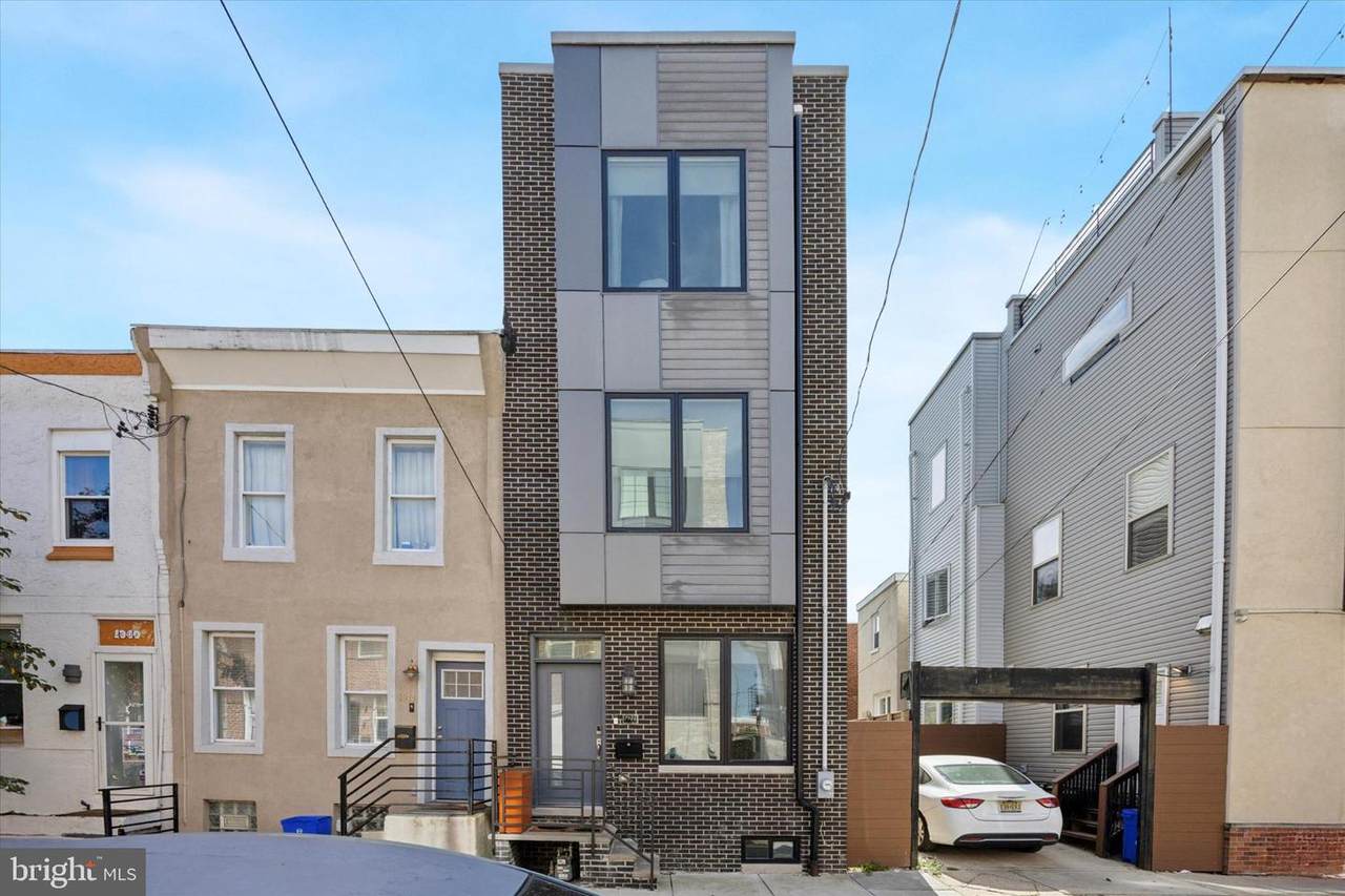 1944 Mountain Street - Photo 1