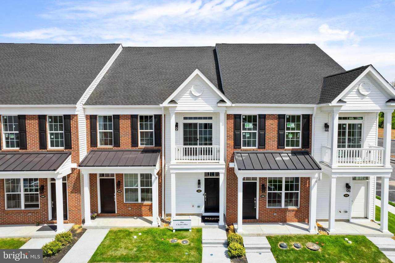 90 Cedar Circle - Photo 1