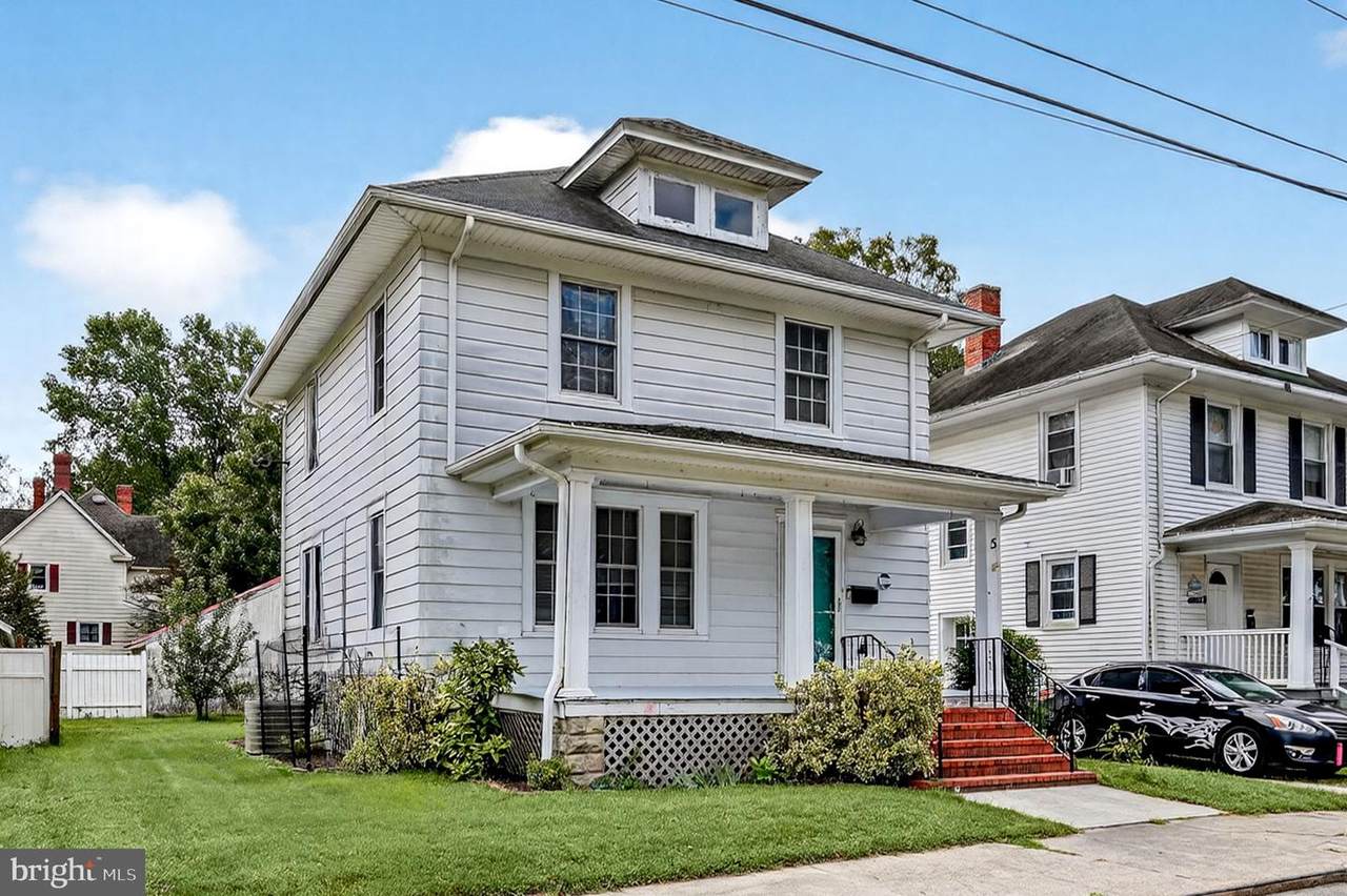 5 Clarke Avenue - Photo 1