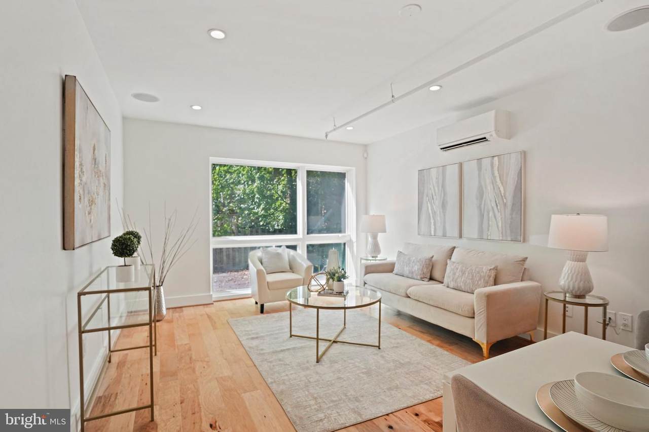 1514 Newton Street - Photo 1