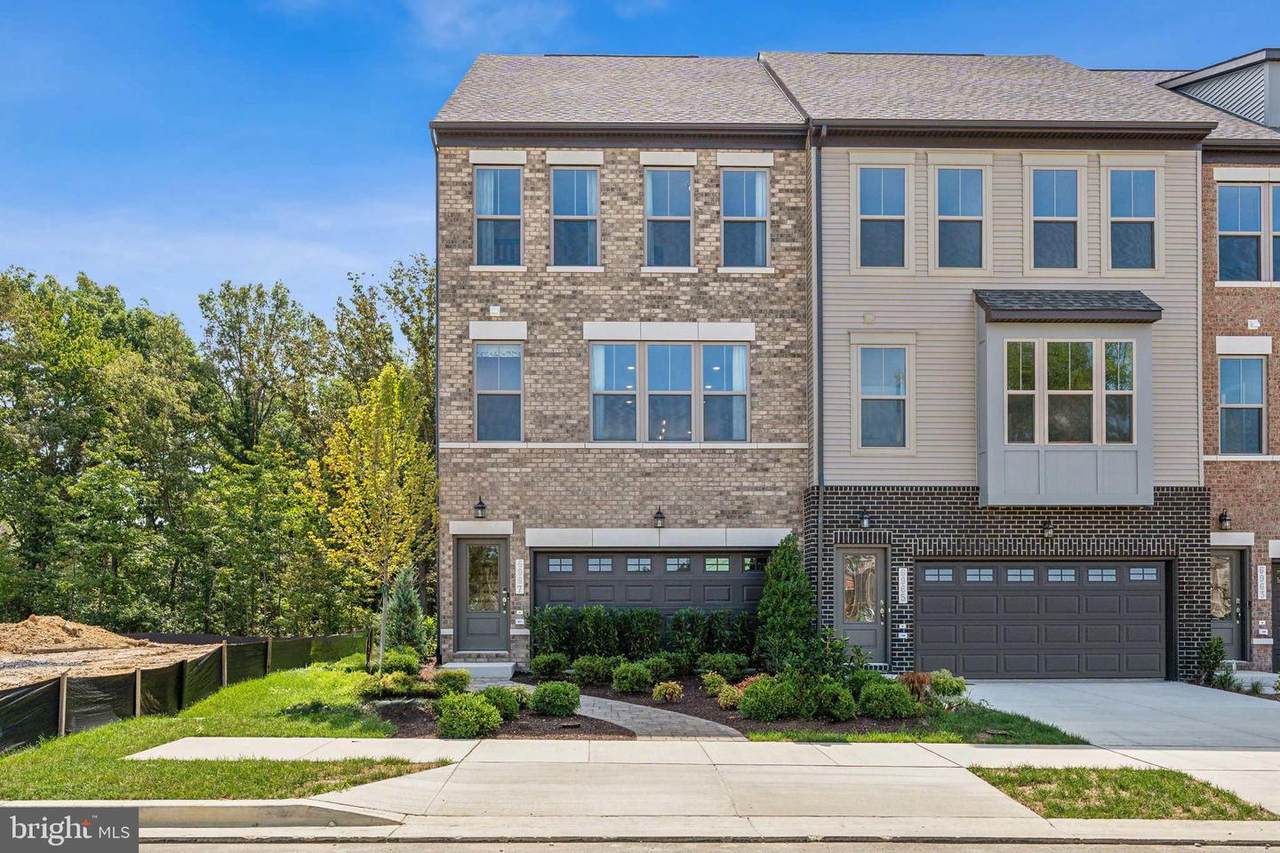 7030 Gladebrook Road - Photo 1