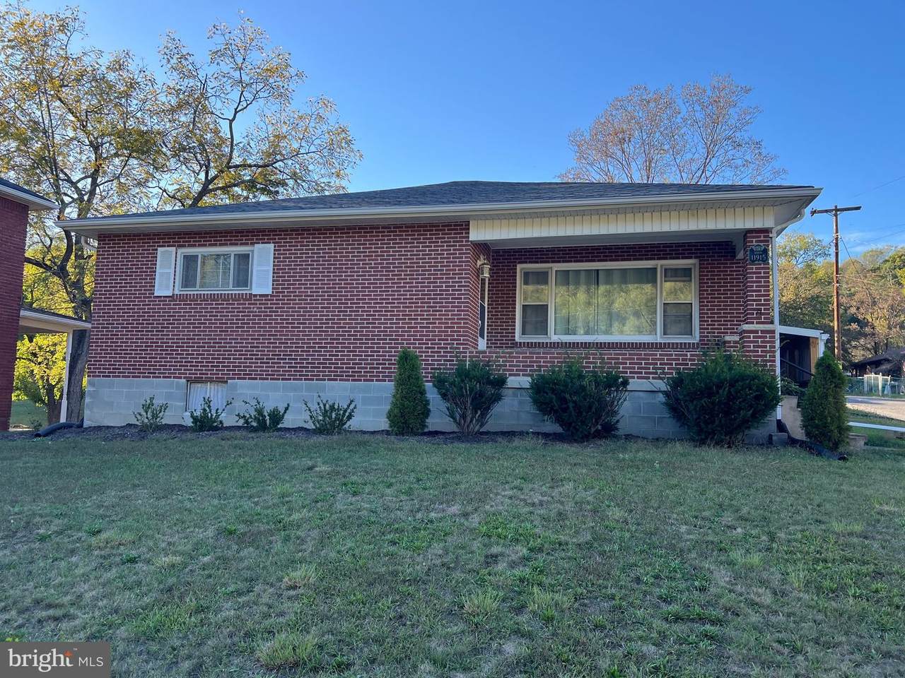 11915 Bedford Road - Photo 1