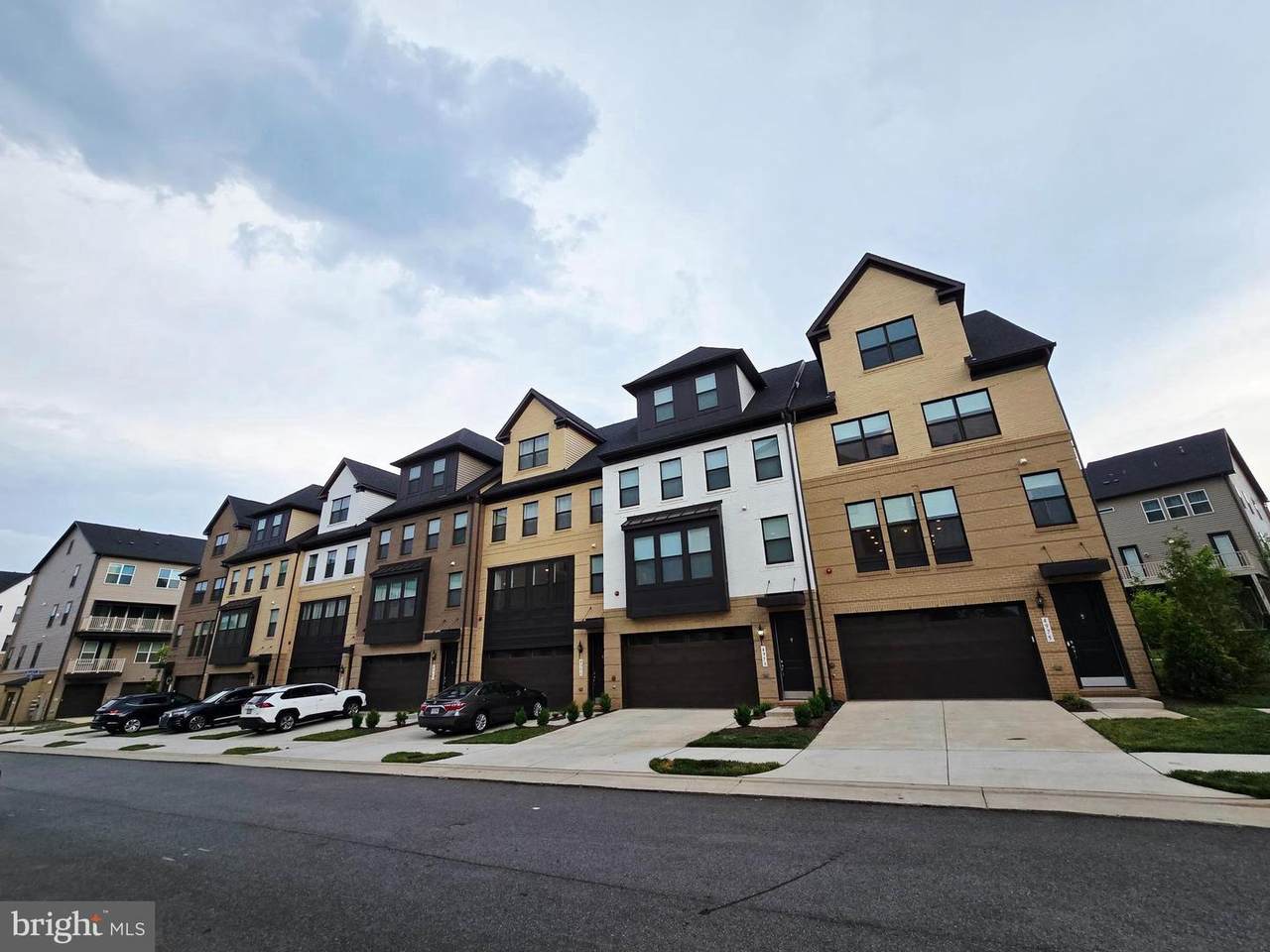 4975 Longmire Way - Photo 1