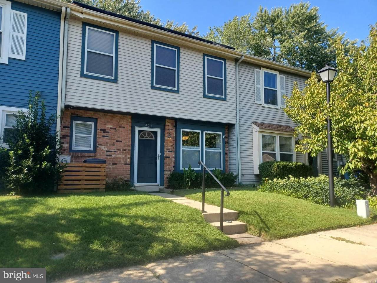 403 Roberts Lane - Photo 1