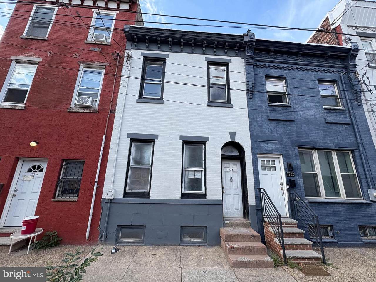 1724 4TH Street - Photo 1