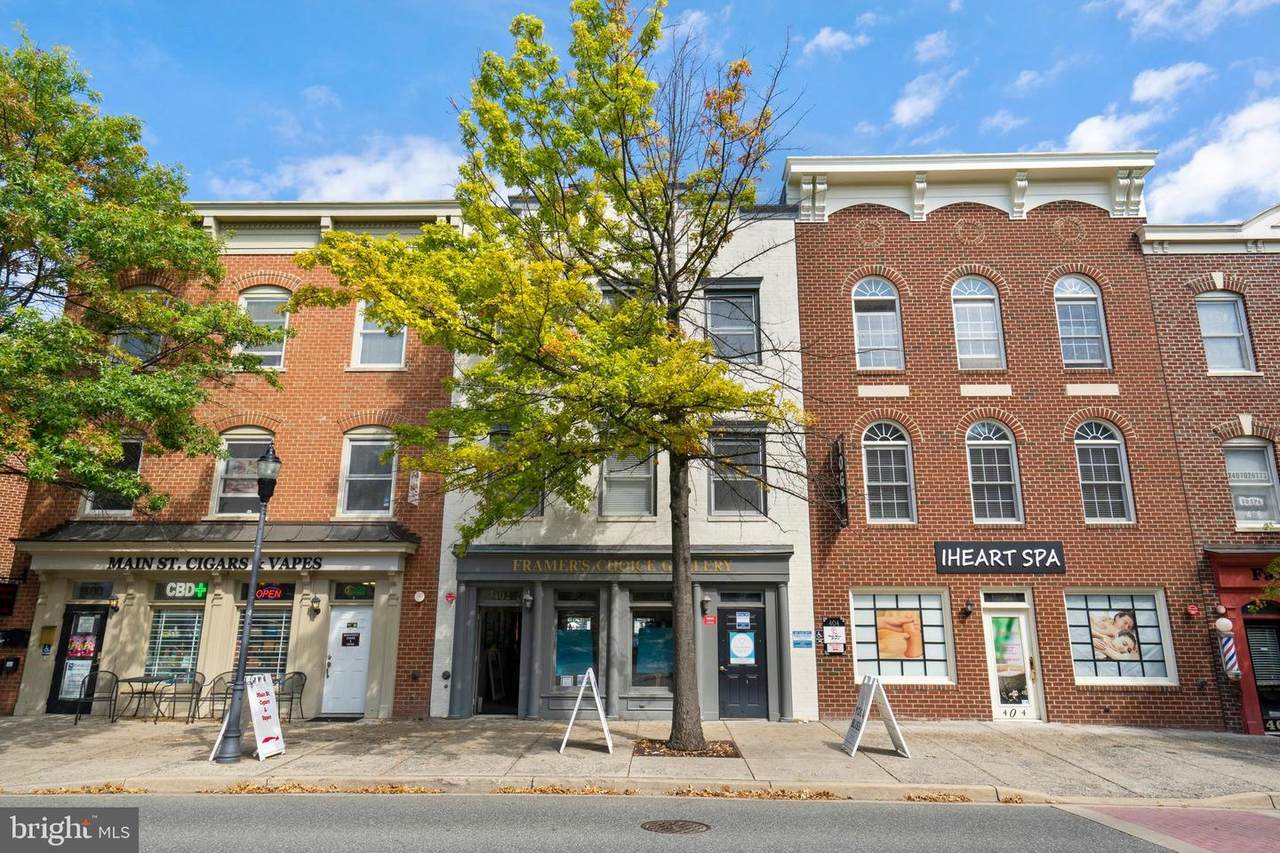 402 Main Street - Photo 1