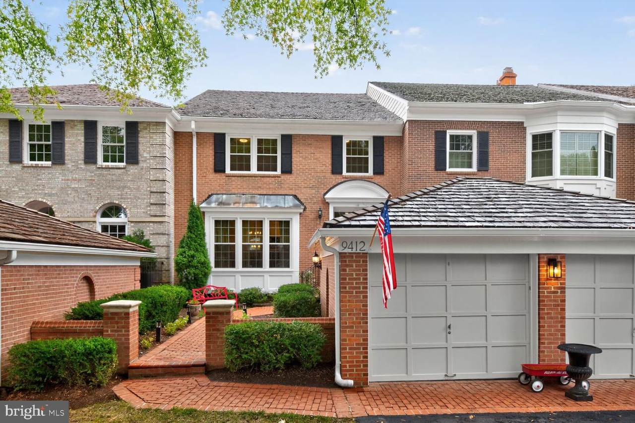 9412 Turnberry Drive - Photo 1