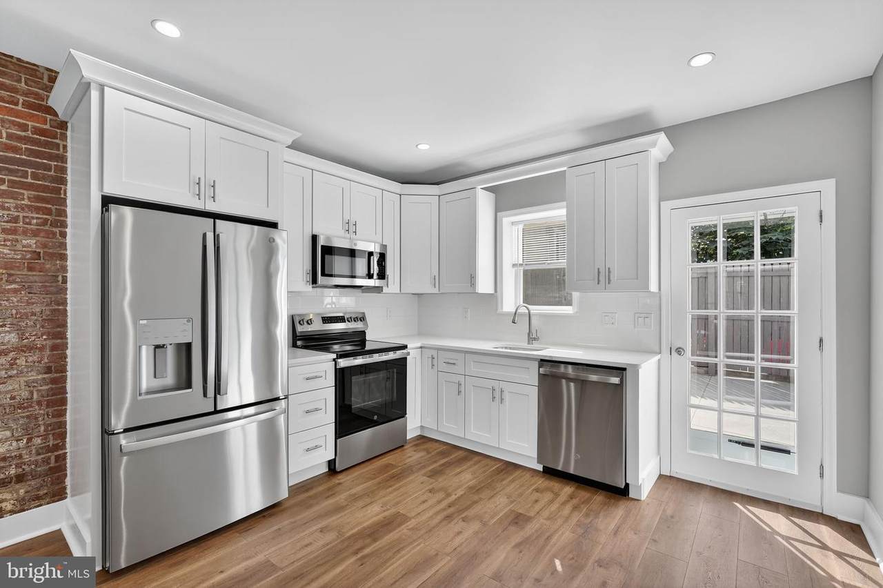 2646 Monmouth Street - Photo 1