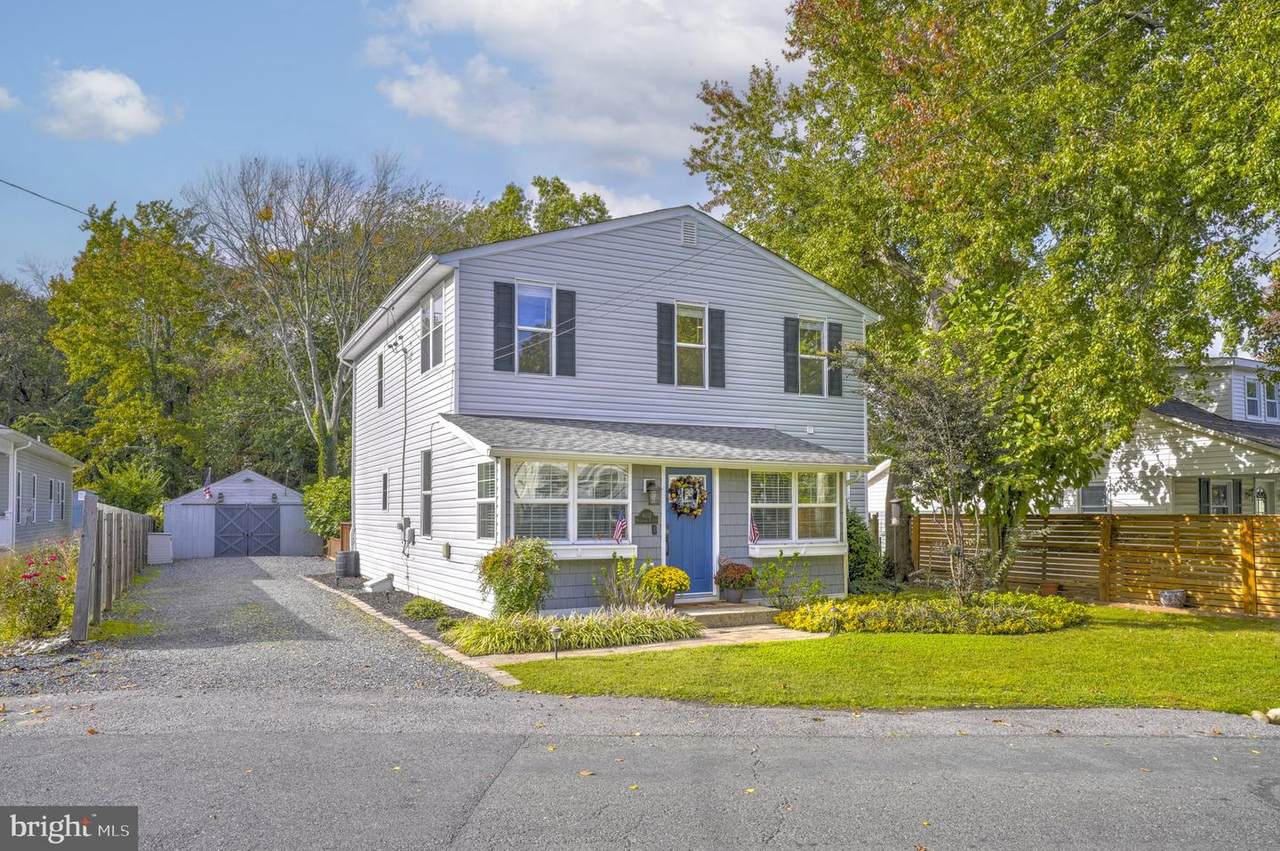 6032 Melbourne Avenue - Photo 1