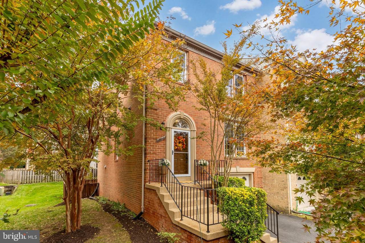 4008 Nicholas Court - Photo 1