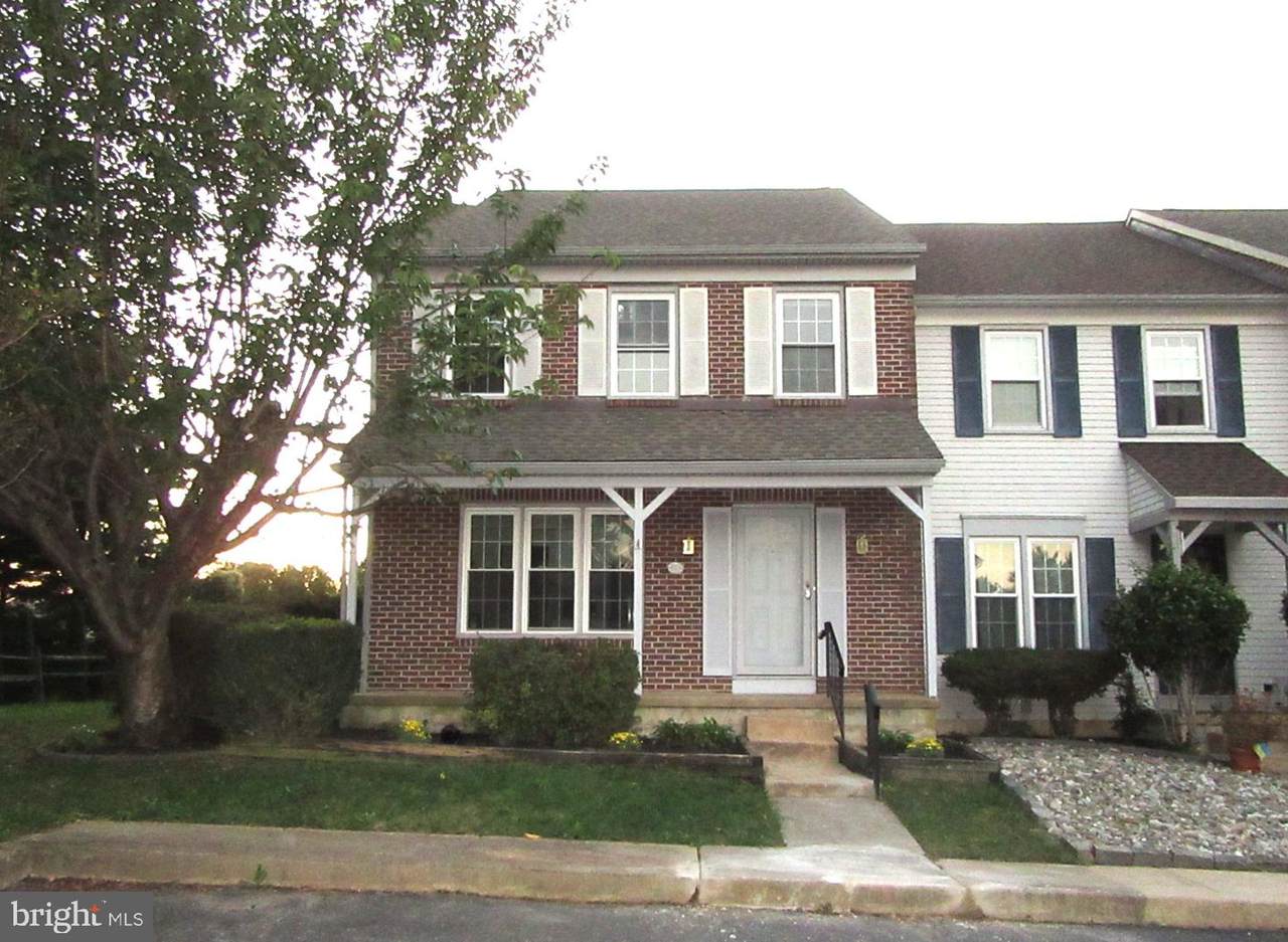 512 Cobblers Lane - Photo 1