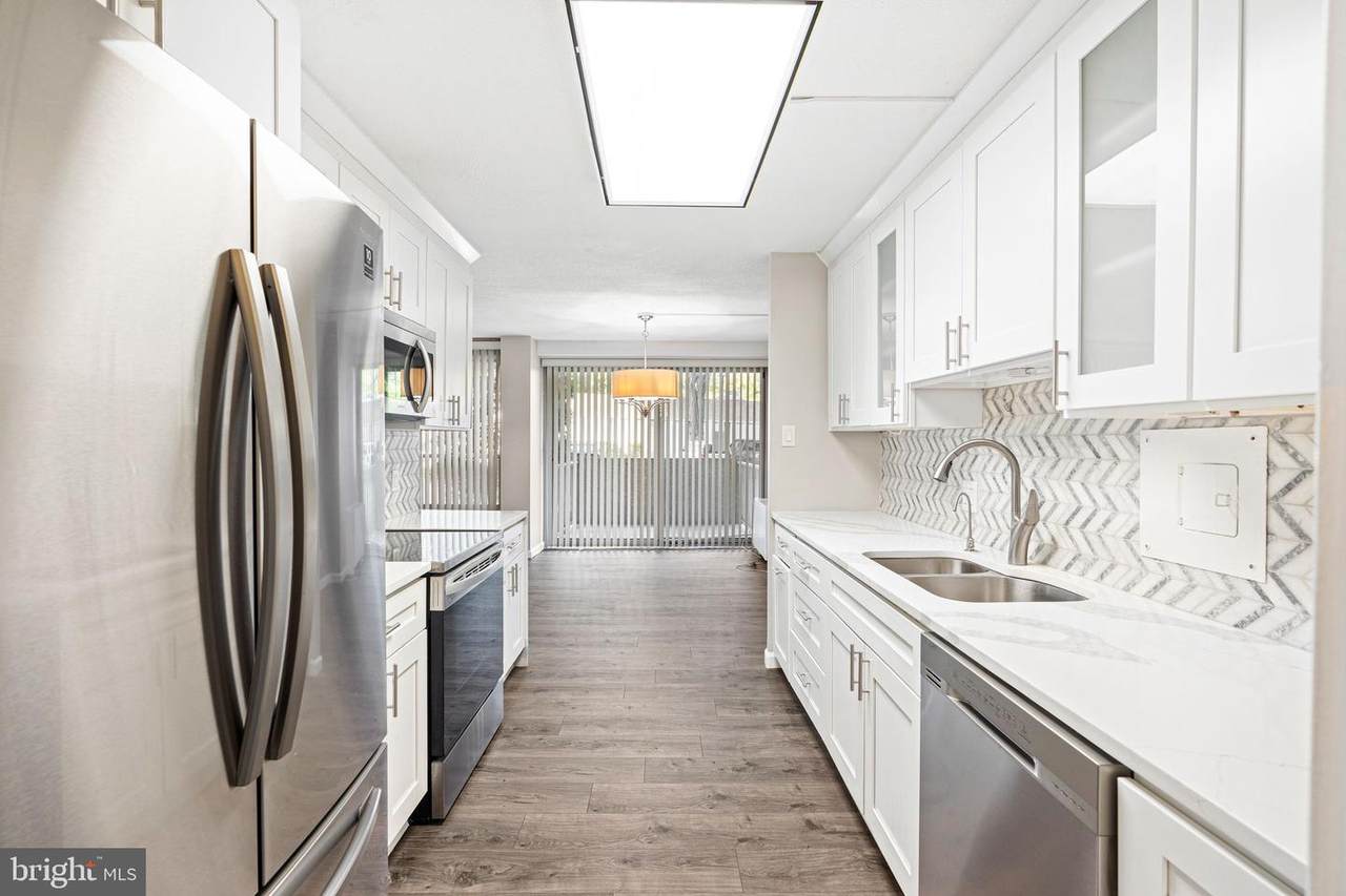 1001 City Avenue - Photo 1