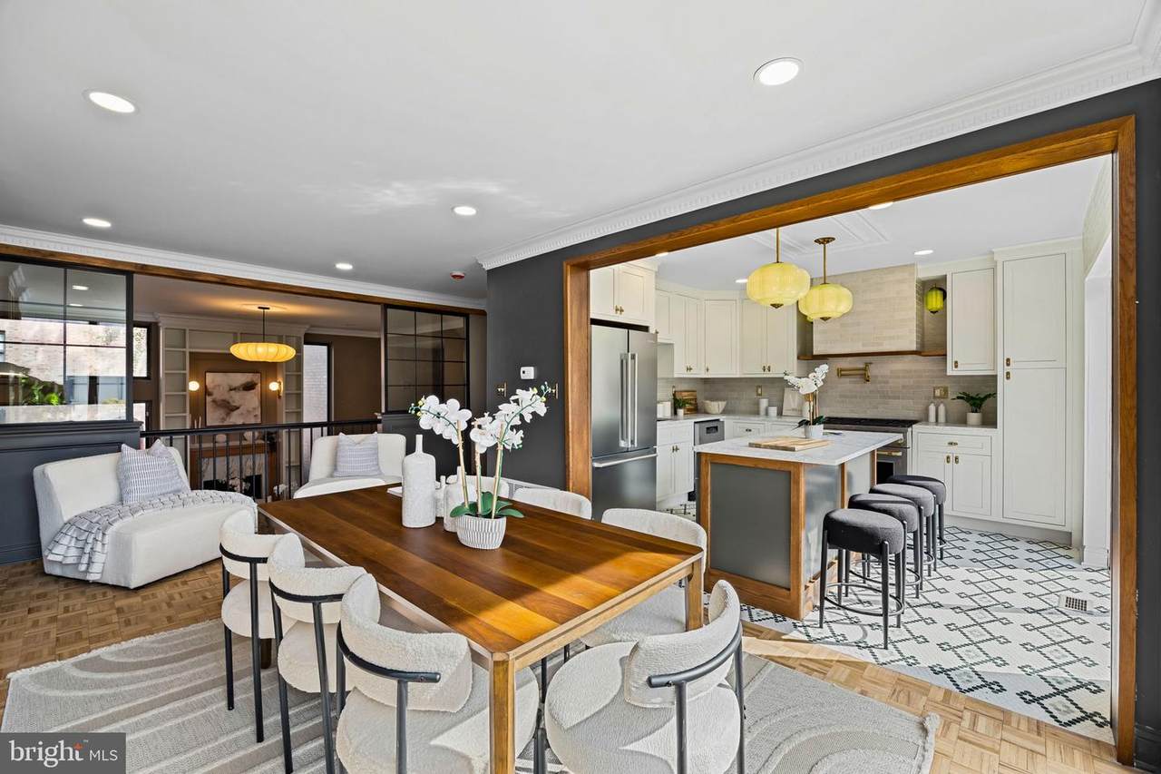 242 Locust Street - Photo 1