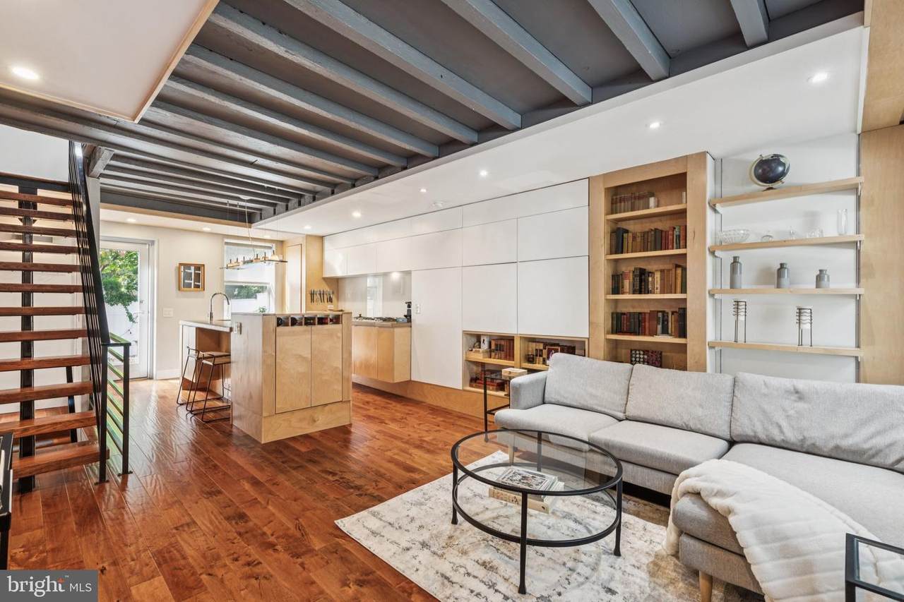 2038 Montrose Street - Photo 1