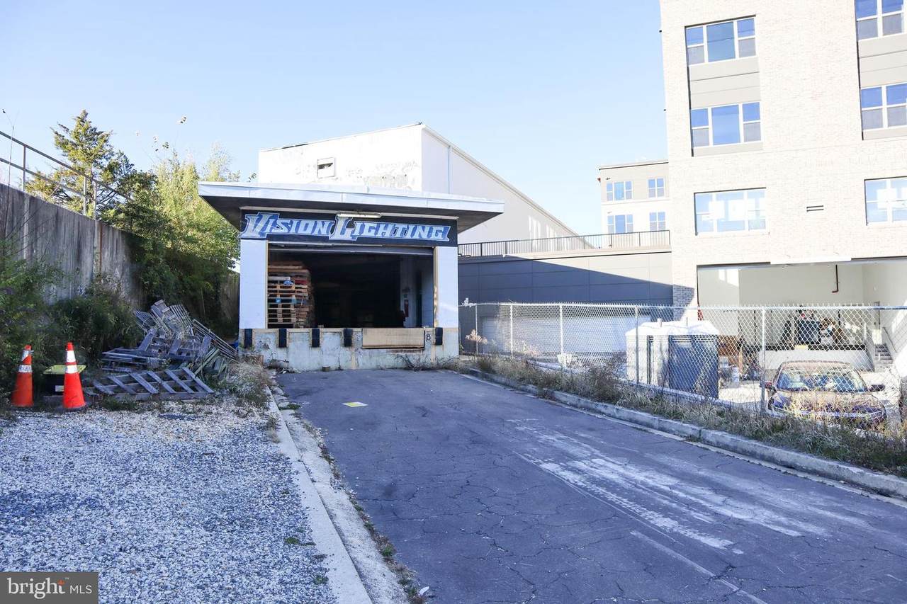 300 Vine Street - Photo 1