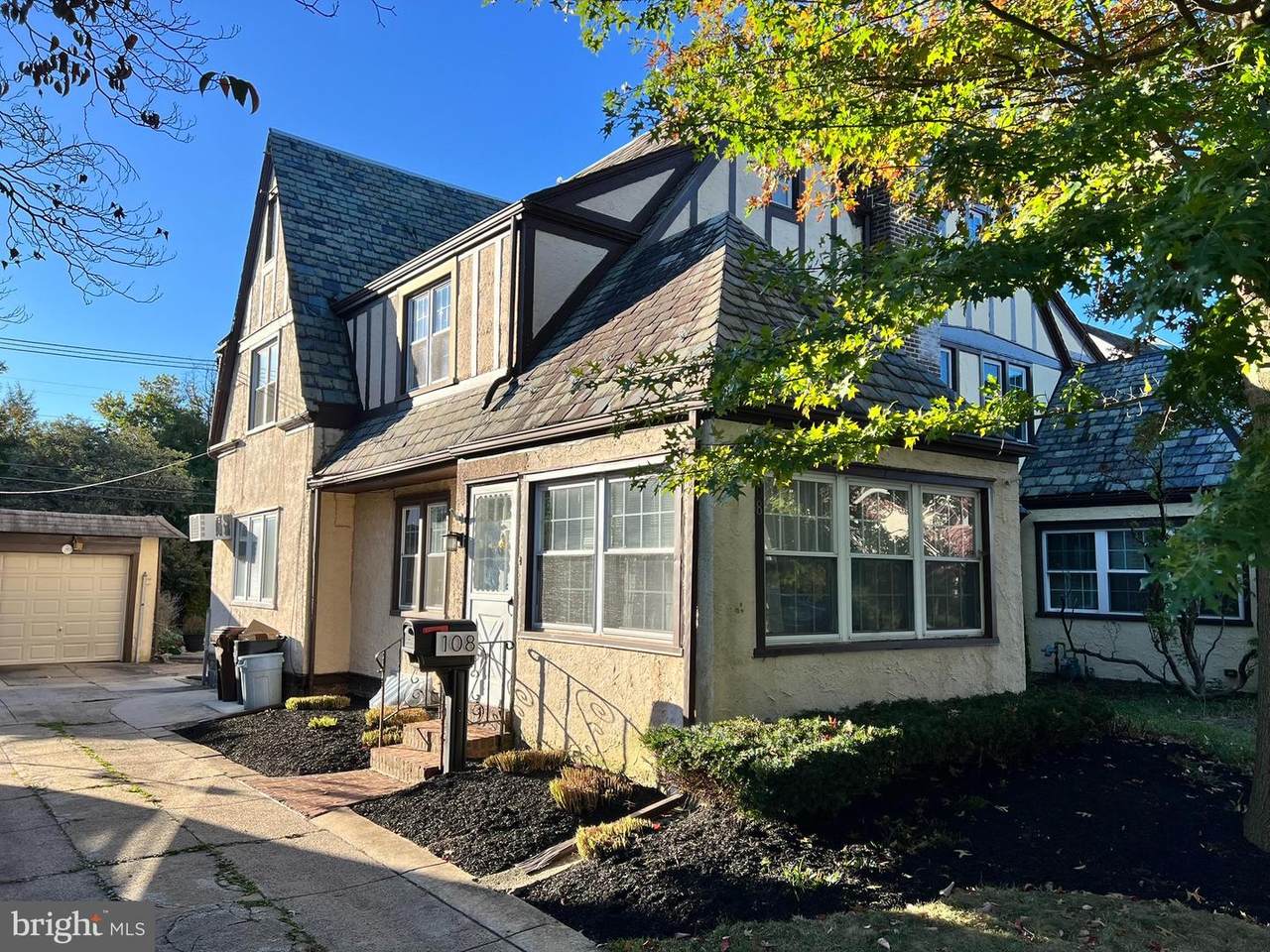 108 Gladstone Road - Photo 1