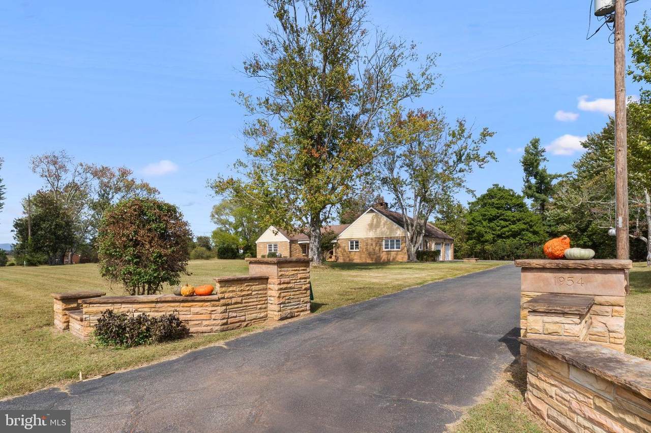 9441 Constitution Highway - Photo 1