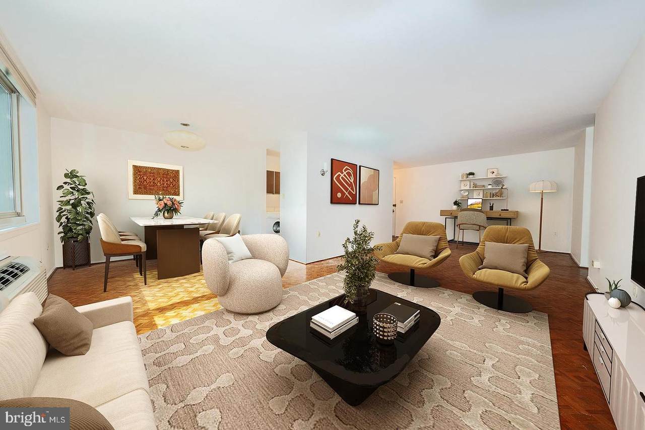 1919 Chestnut Street - Photo 1