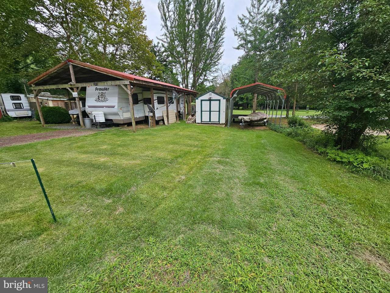 333,332 Comanche Drive - Photo 1