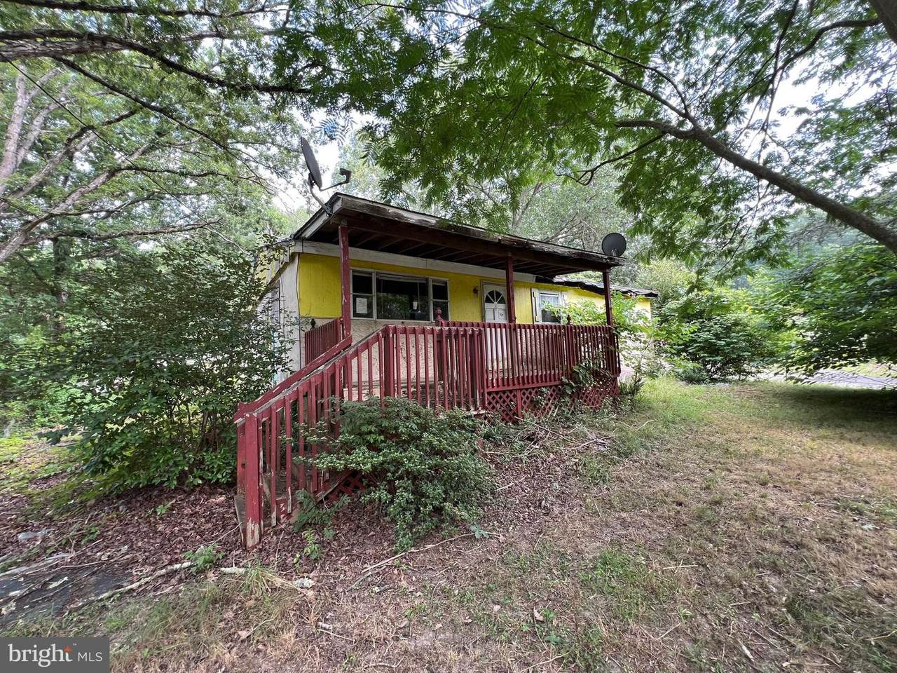 174 New Brooklyn Road - Photo 1