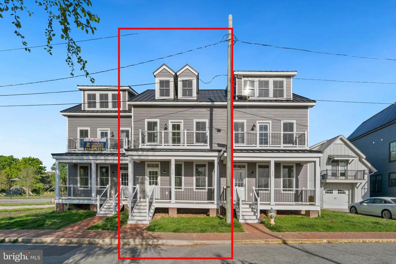 228 S Water St - Photo 1