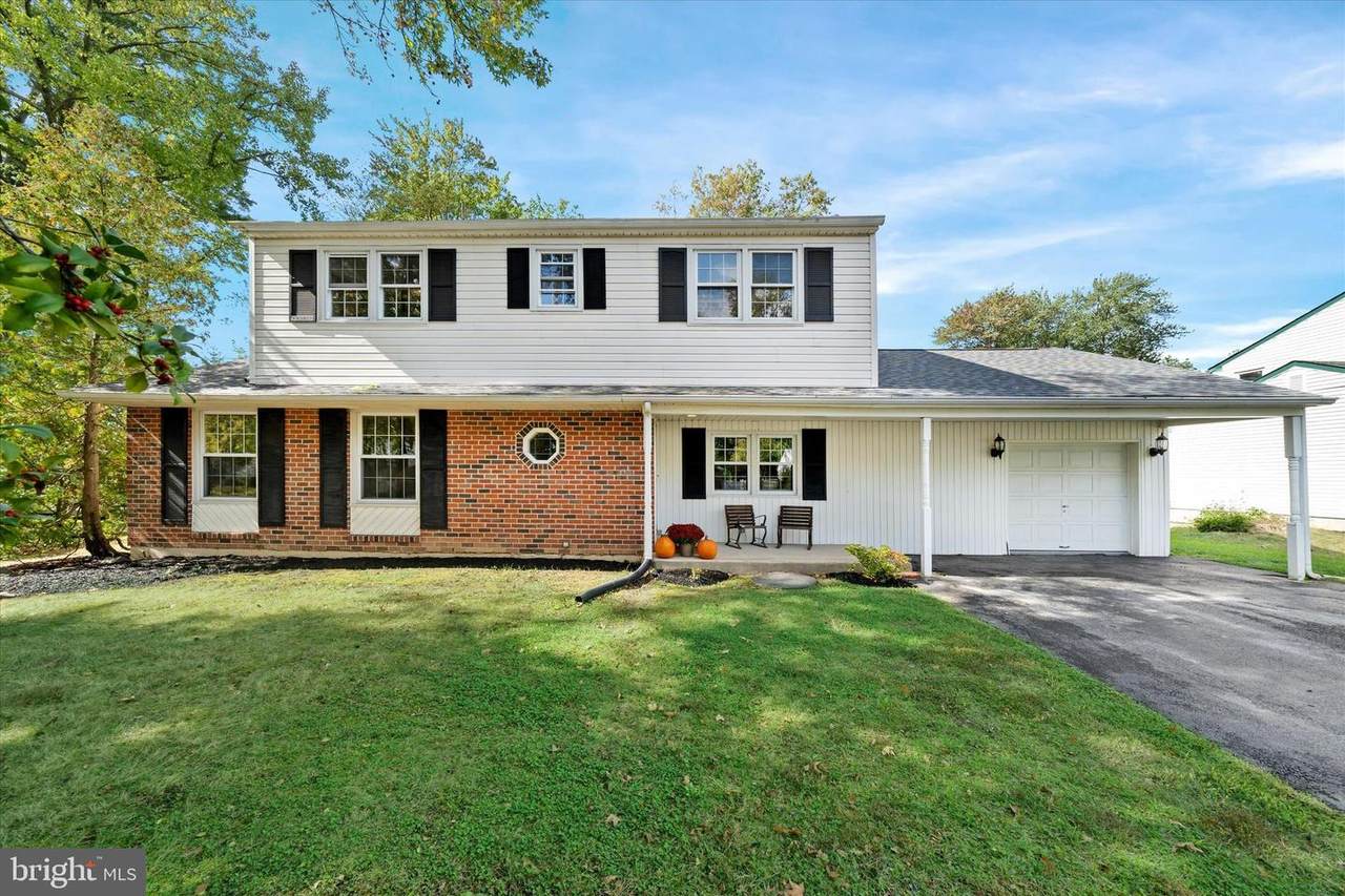 3347 Altamont Drive - Photo 1