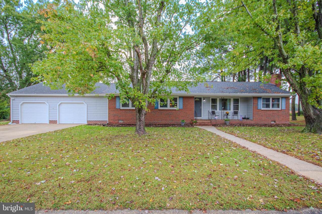 215 Potomac Avenue - Photo 1