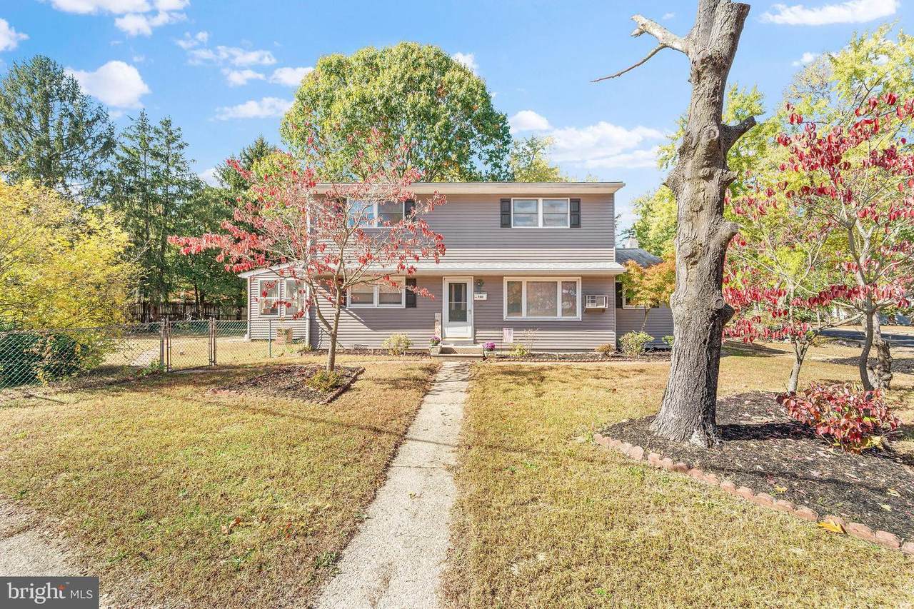 700 Elizabeth Avenue - Photo 1