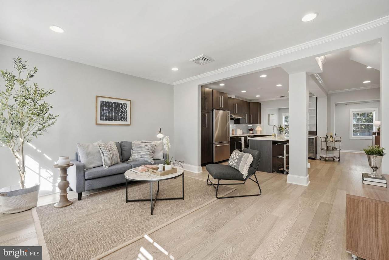 1725 34TH Street - Photo 1