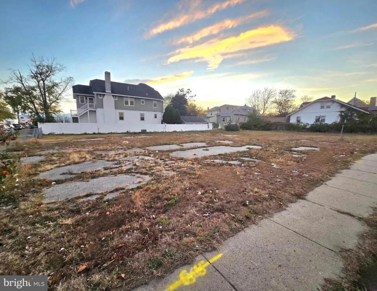 305 Black Horse Pike - Photo 1