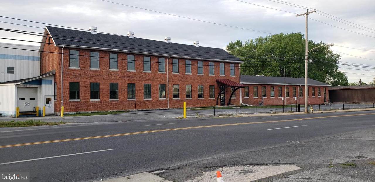 1400 Bittner Boulevard - Photo 1