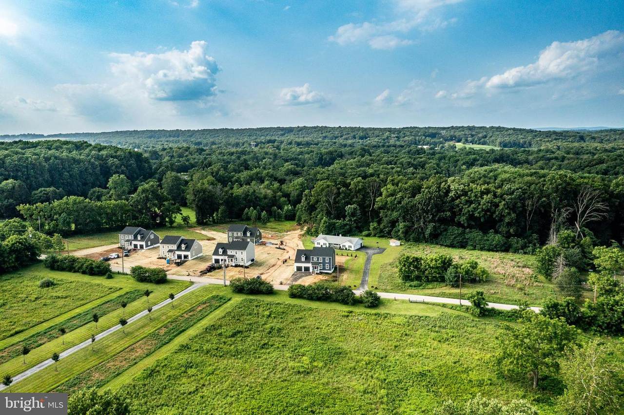 263 Reid Road - Photo 1