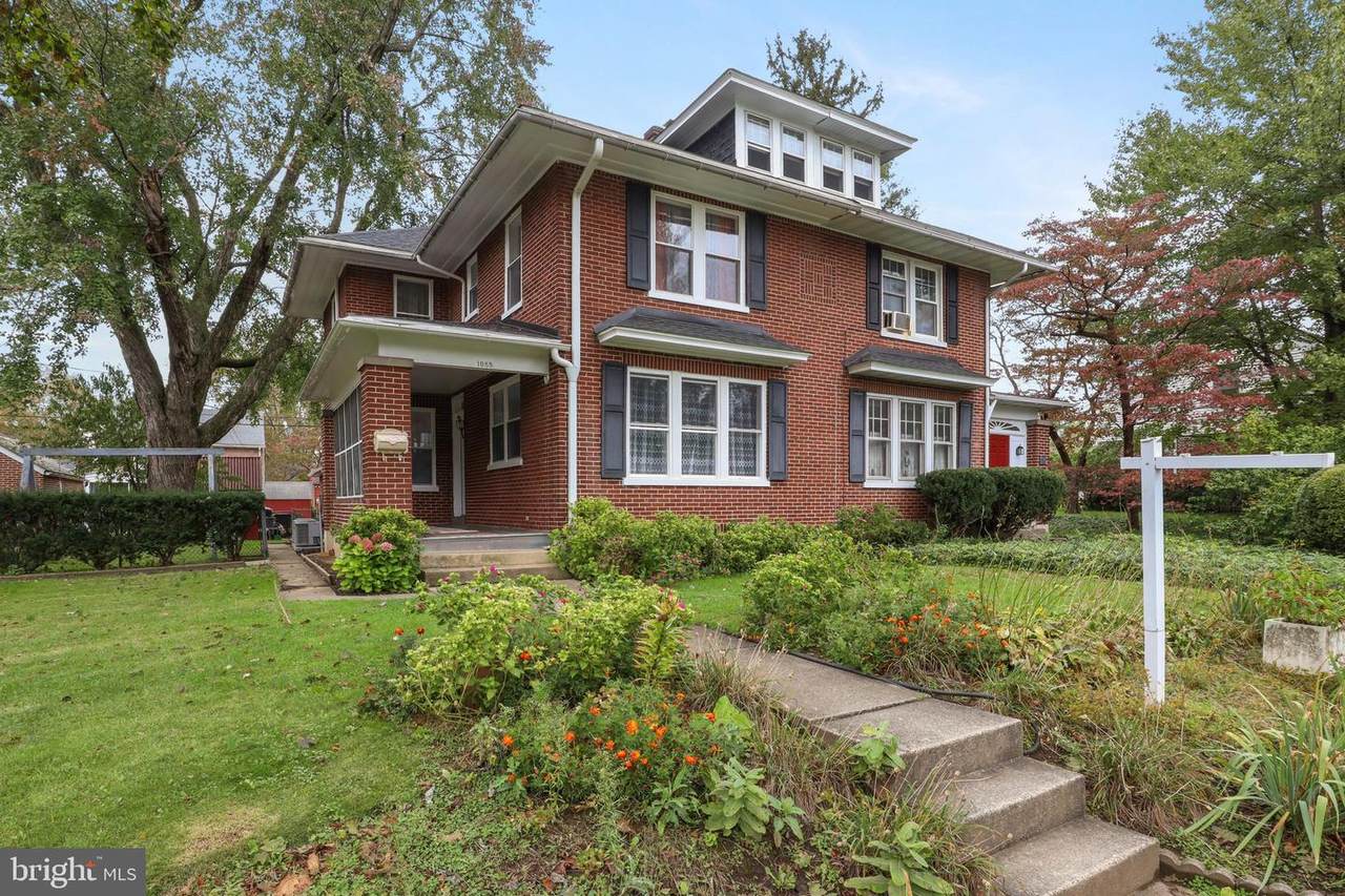 1055 Louise Avenue - Photo 1