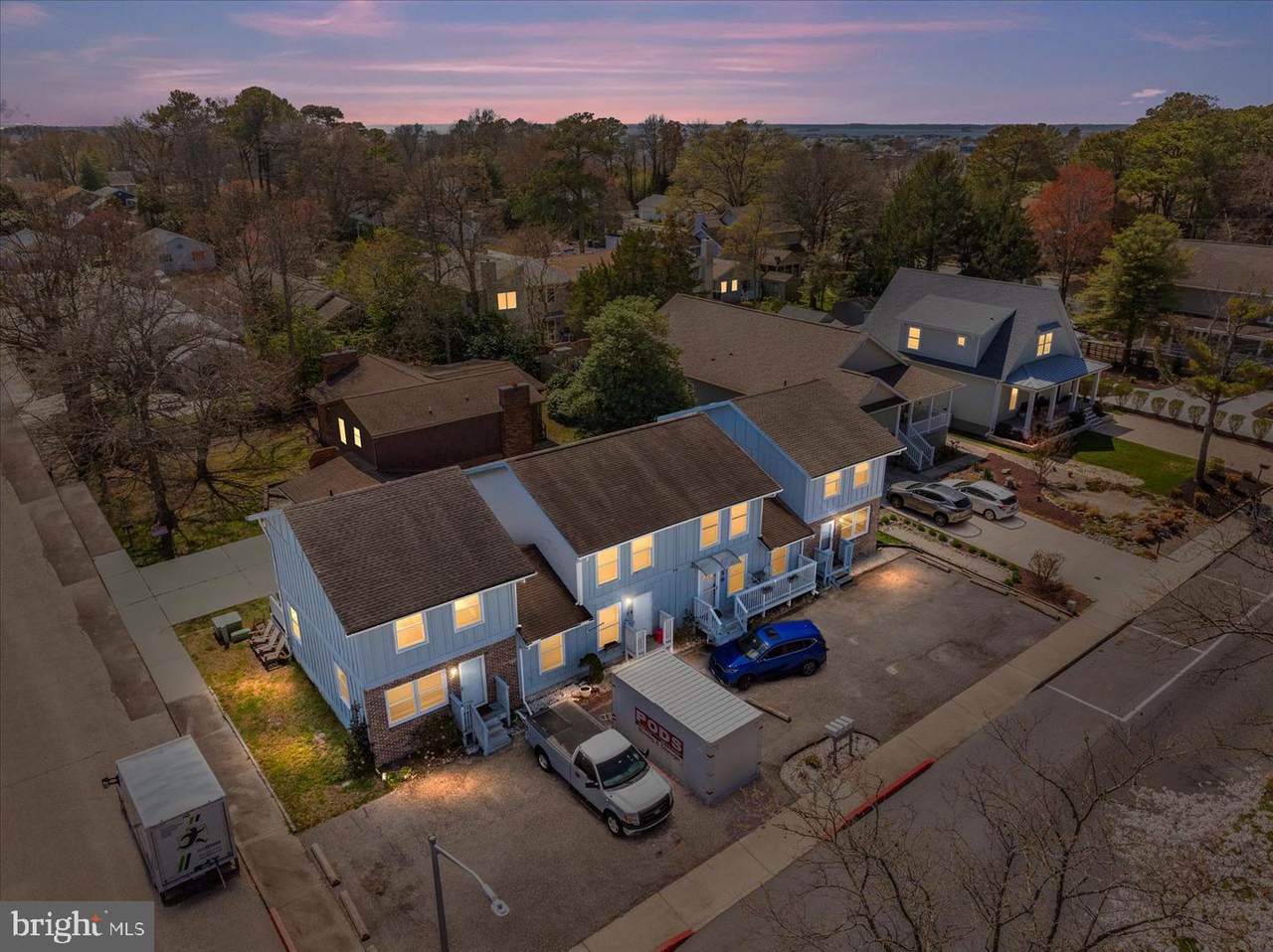 301 142ND Street - Photo 1