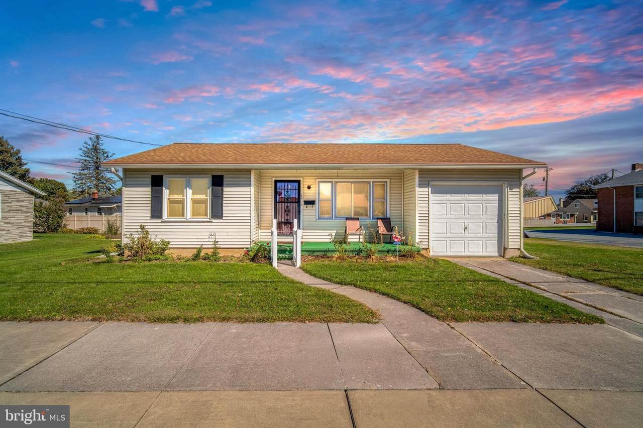 136 Penn Street - Photo 1